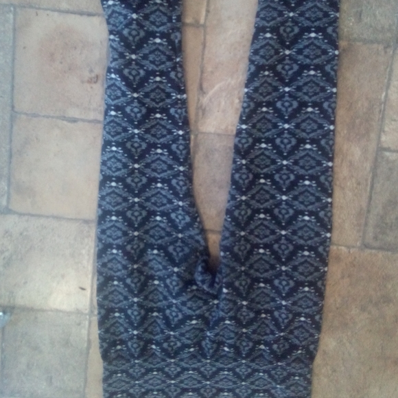 2/10$ leggings - Picture 2 of 2